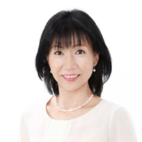 安藤 栄子 氏（陶磁器上絵付け１級技能士）